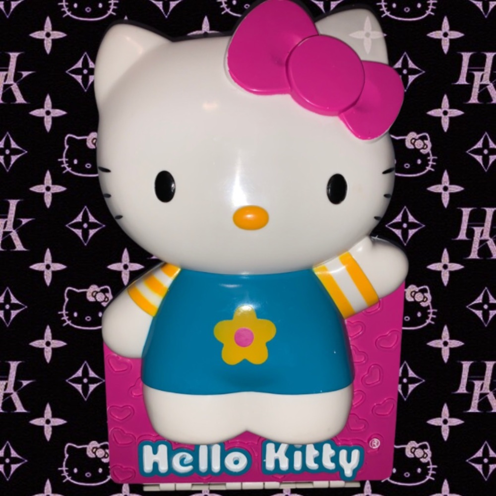 1999 plastic Hello Kitty storage container